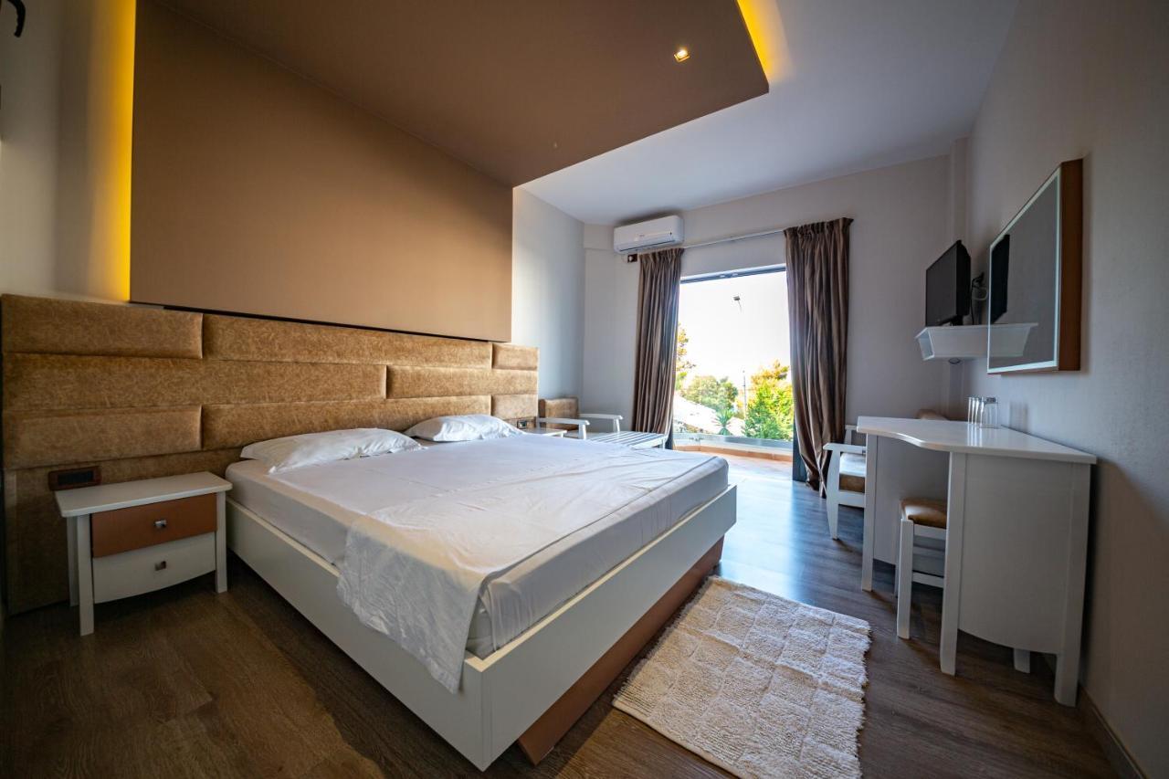 New Heaven Hotel Саранде Екстериор снимка