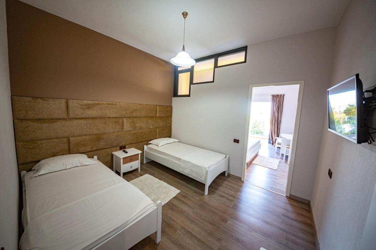 New Heaven Hotel Саранде Екстериор снимка