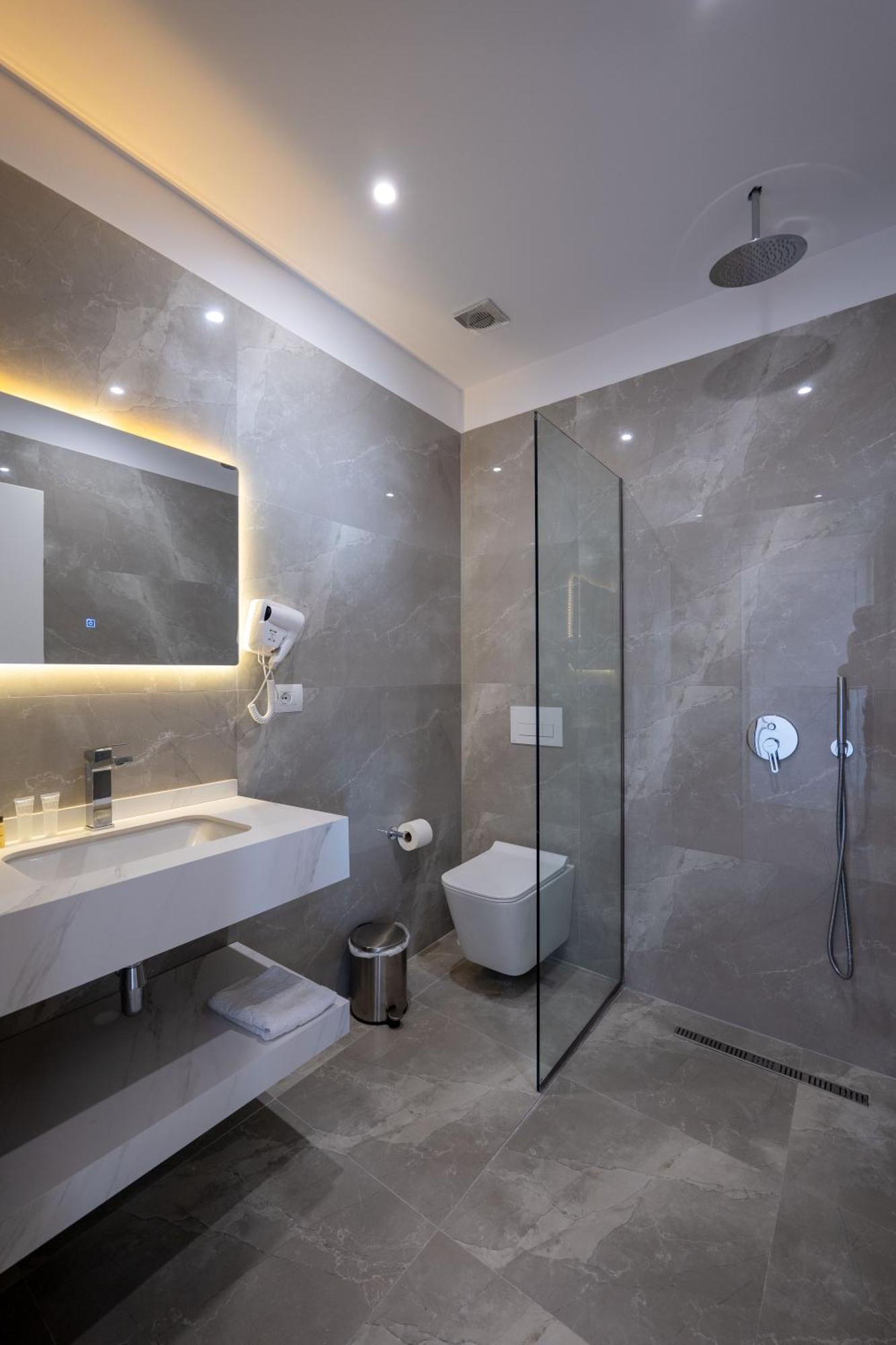 New Heaven Hotel Саранде Екстериор снимка