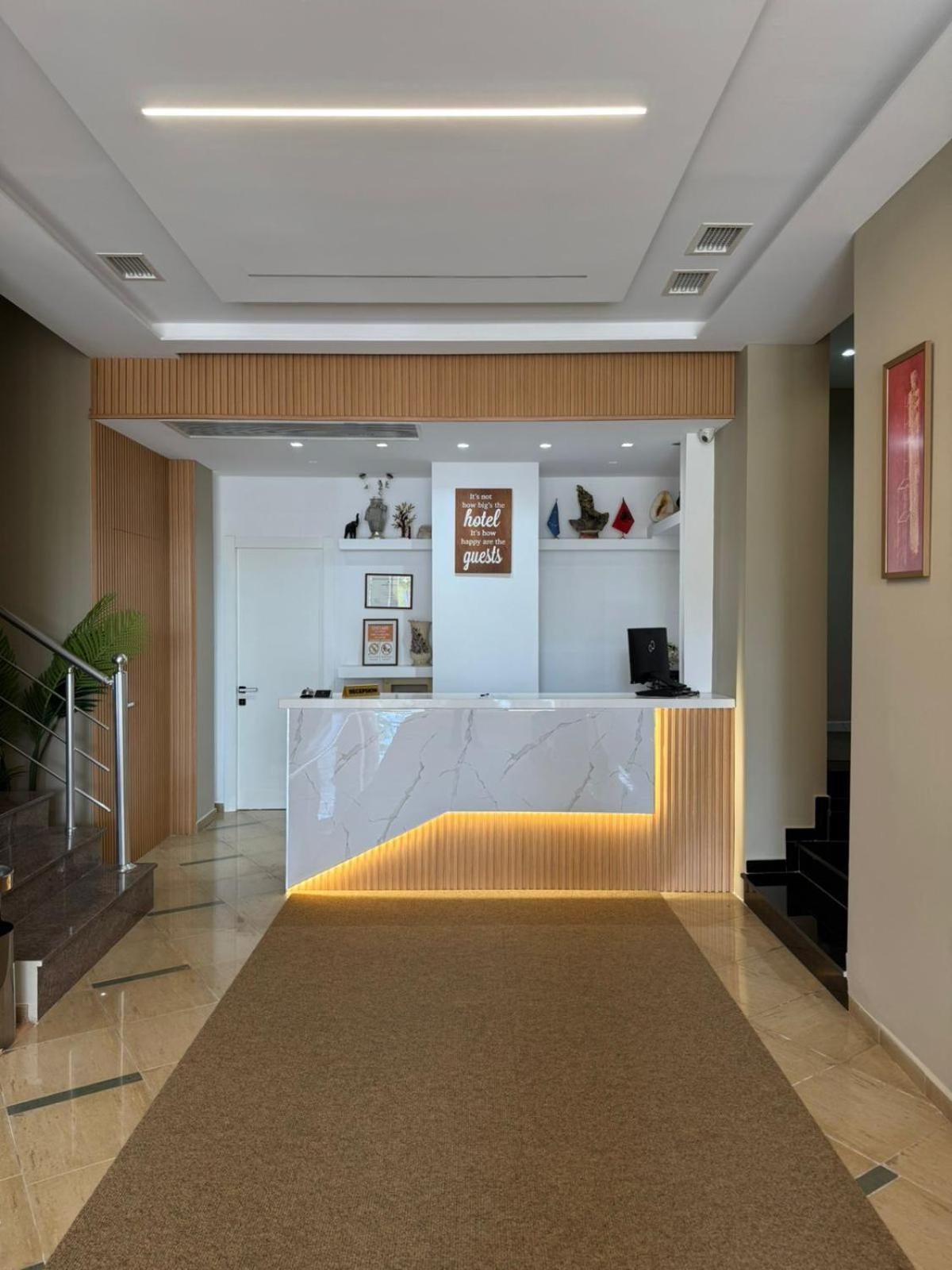 New Heaven Hotel Саранде Екстериор снимка